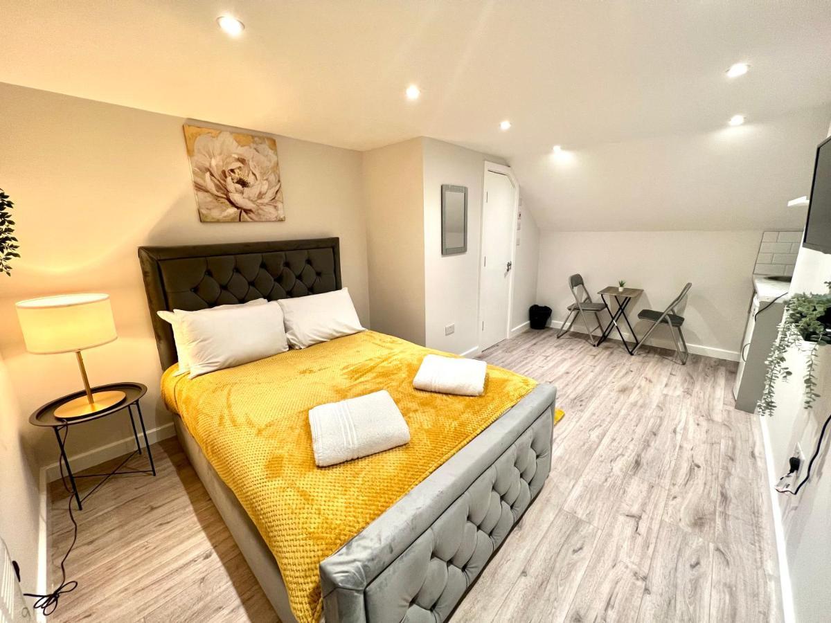 Golden Residences - Oakway Feltham Dış mekan fotoğraf