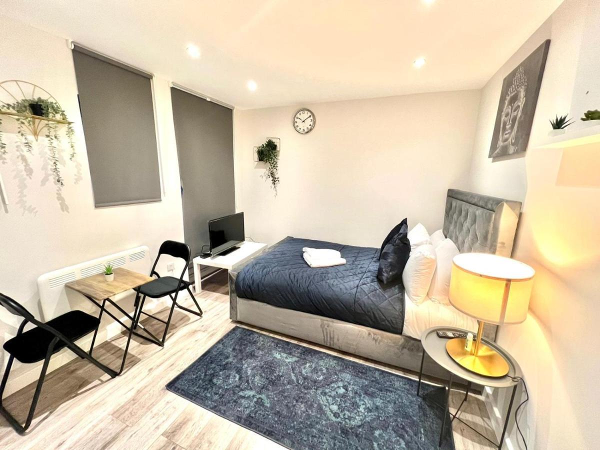 Golden Residences - Oakway Feltham Dış mekan fotoğraf