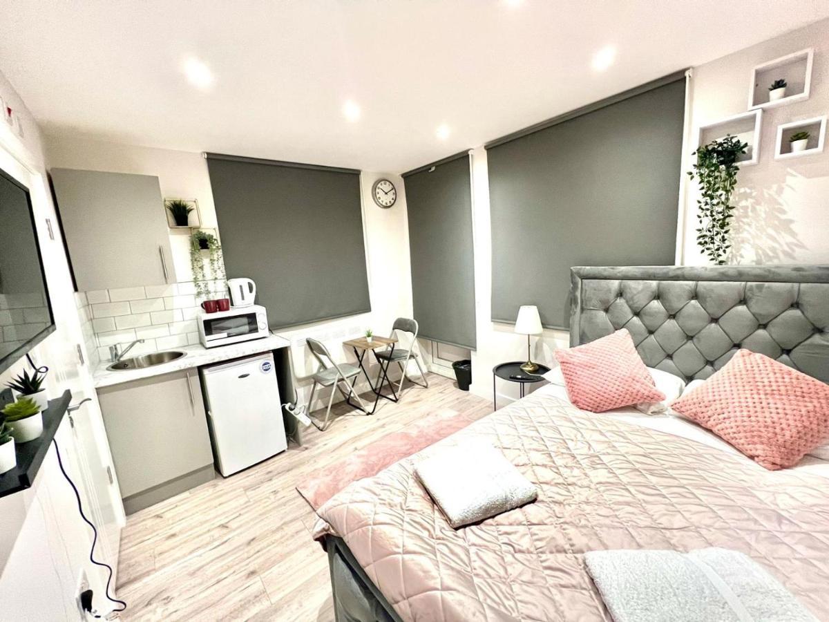 Golden Residences - Oakway Feltham Dış mekan fotoğraf